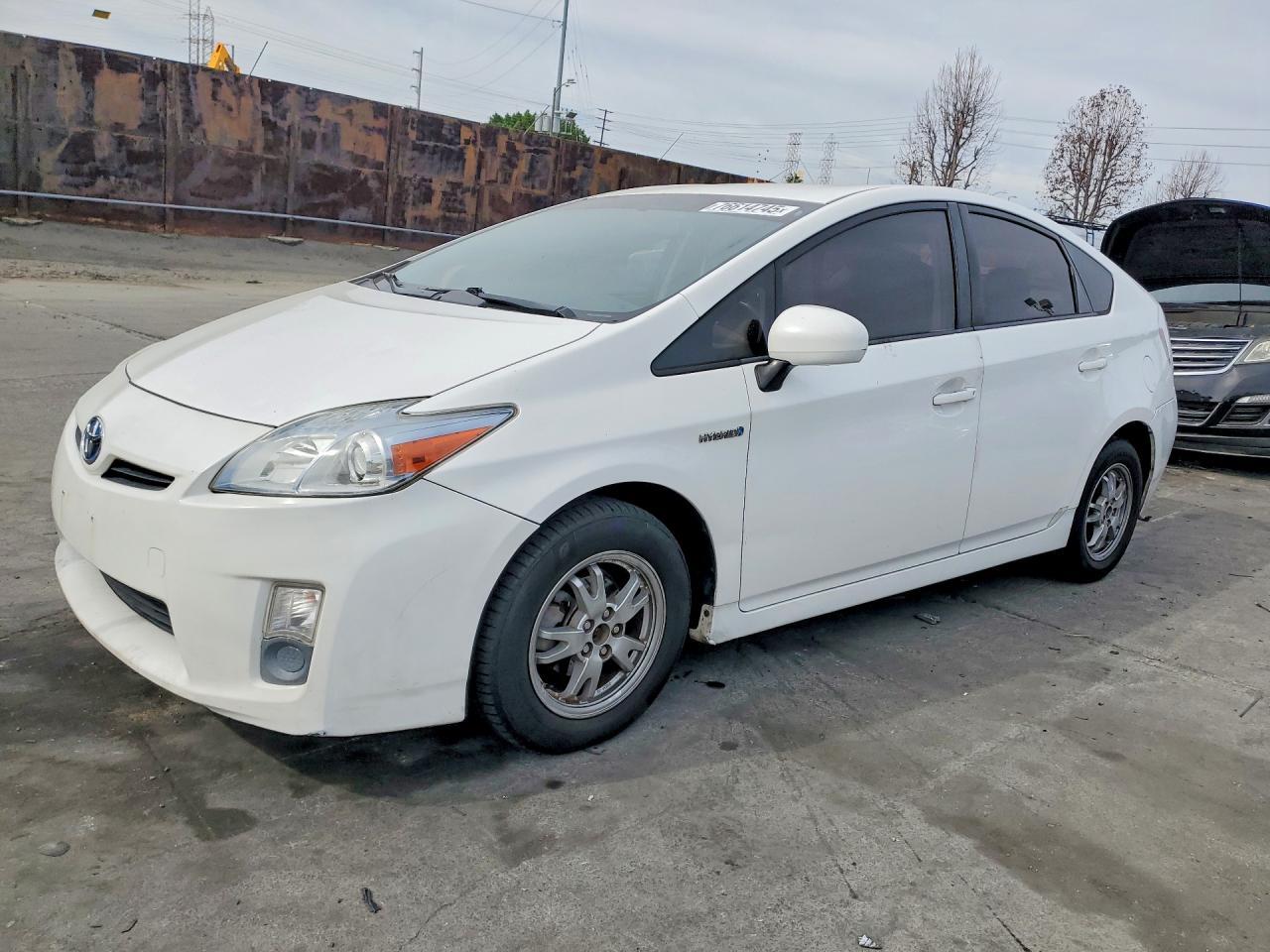 2010 TOYOTA PRIUS