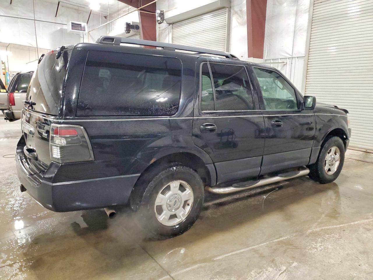 2010 FORD Expedition