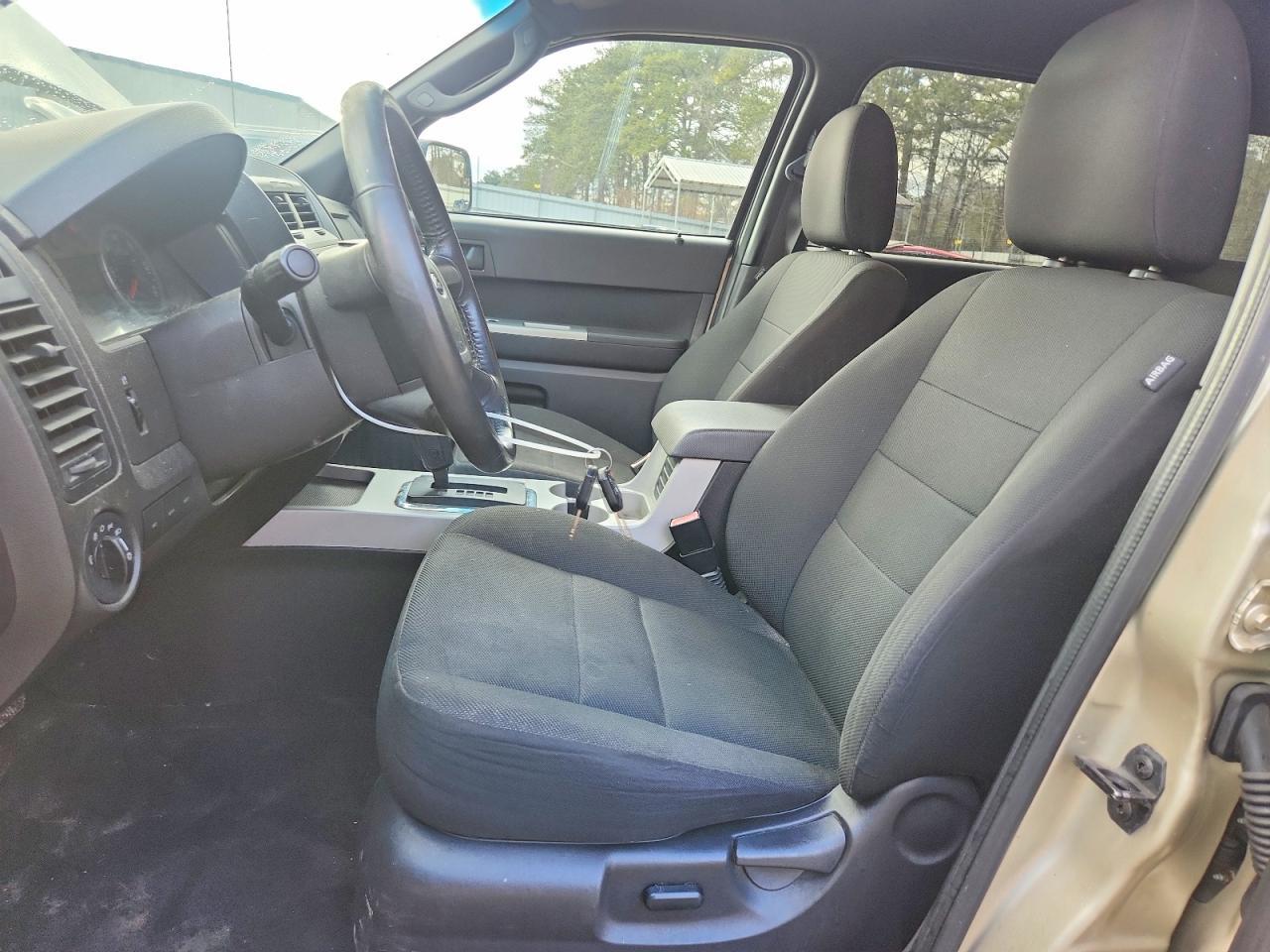 2010 FORD ESCAPE