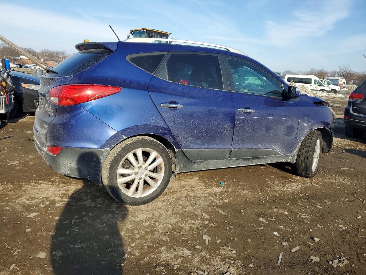 2011 HYUNDAI TUCSON