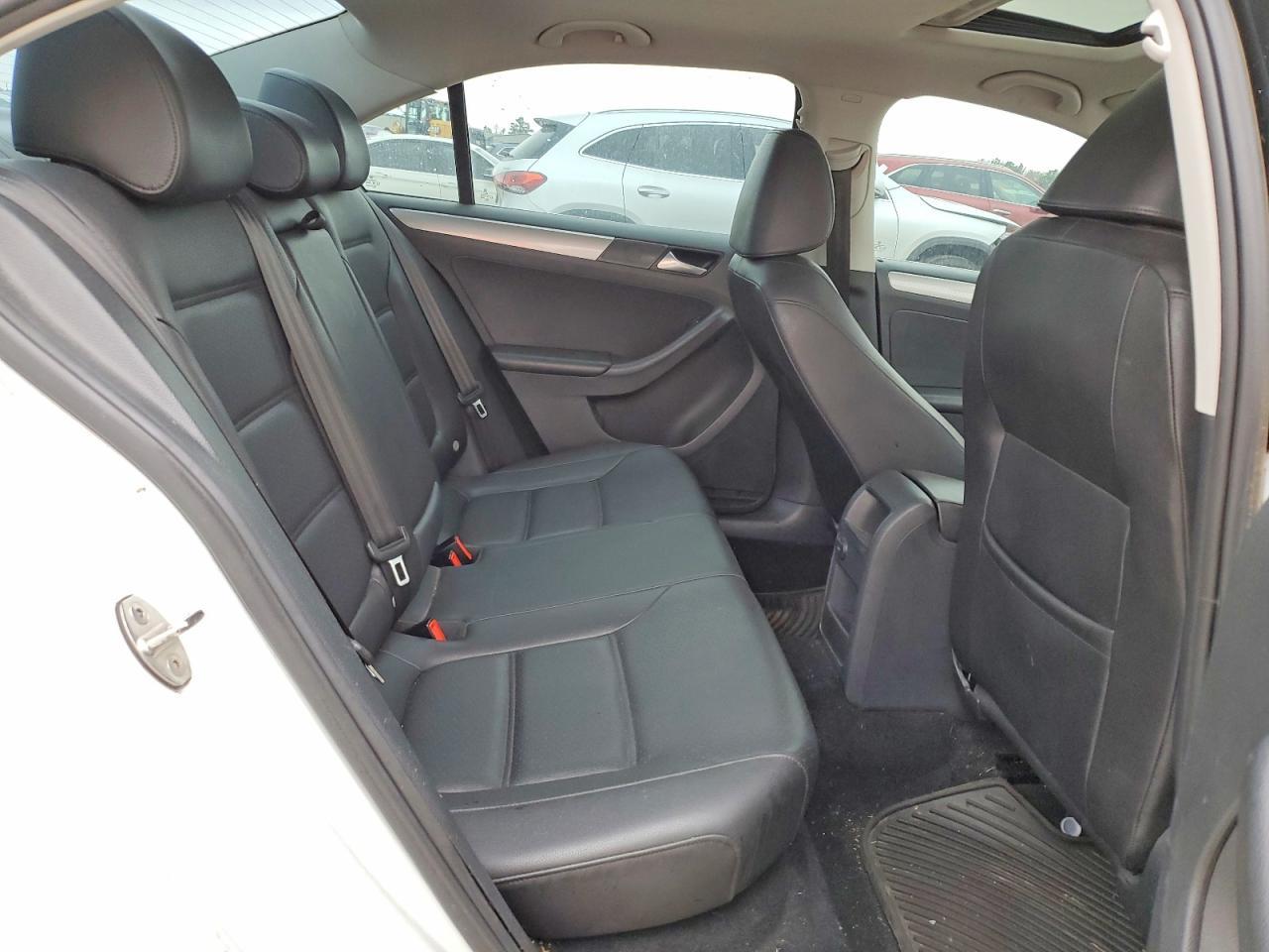 2017 VOLKSWAGEN JETTA