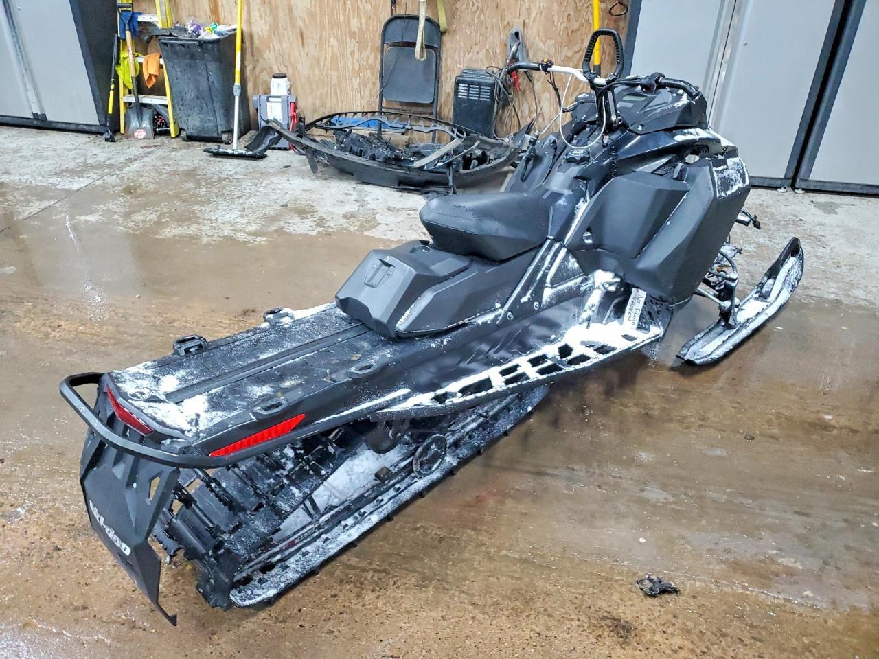2019 Skid Summit 600