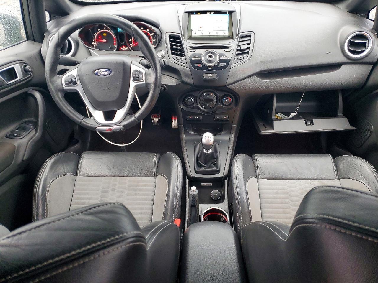 2017 FORD Fiesta