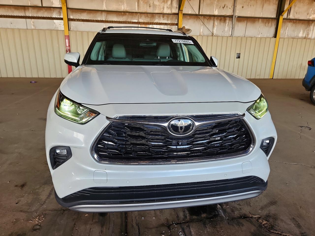 2023 TOYOTA HIGHLANDER