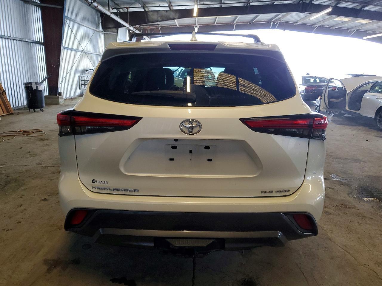 2020 TOYOTA HIGHLANDER