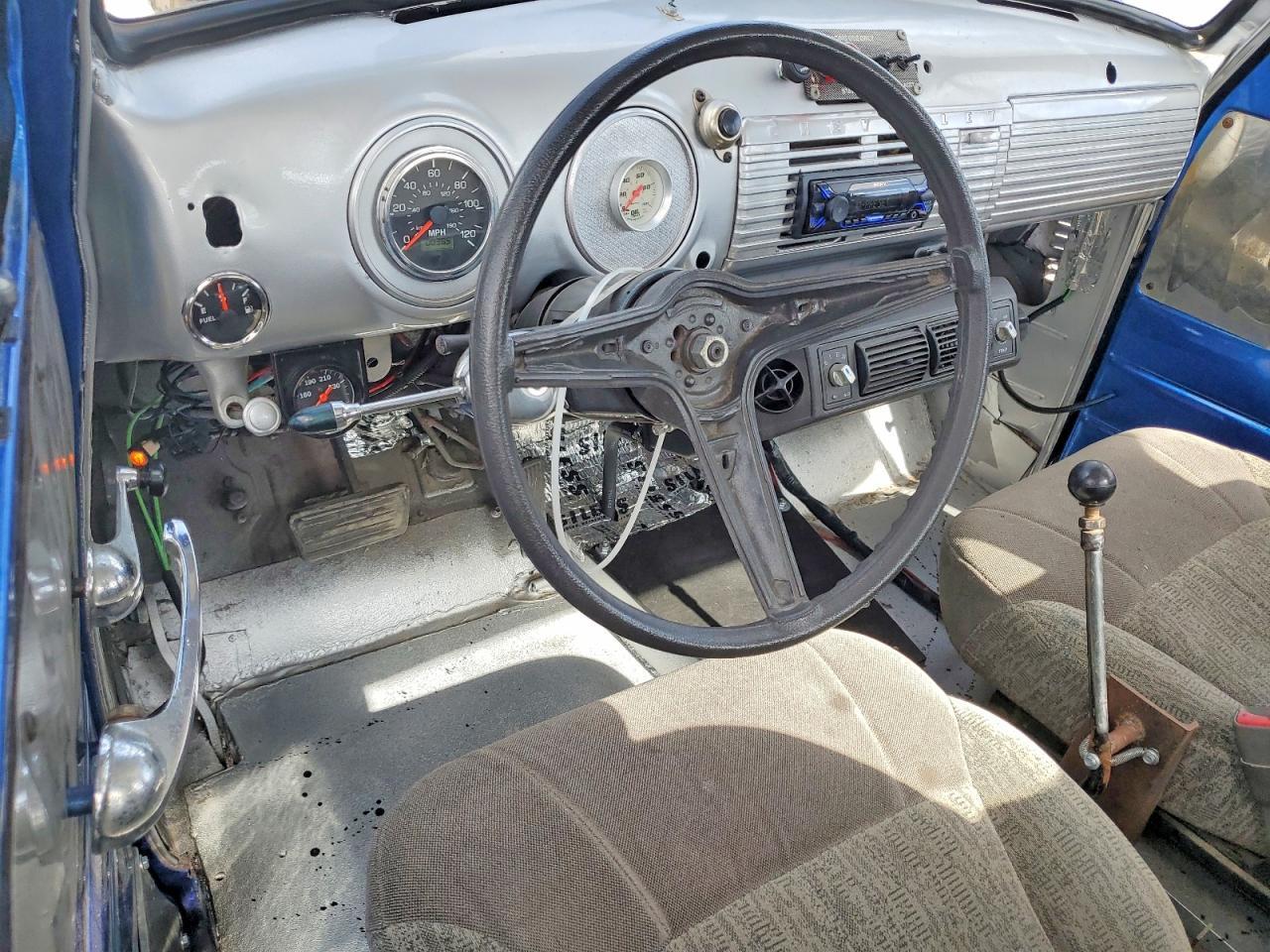 1952 CHEVROLET Uk
