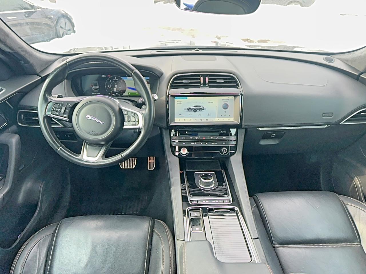 2019 JAGUAR F-Pace