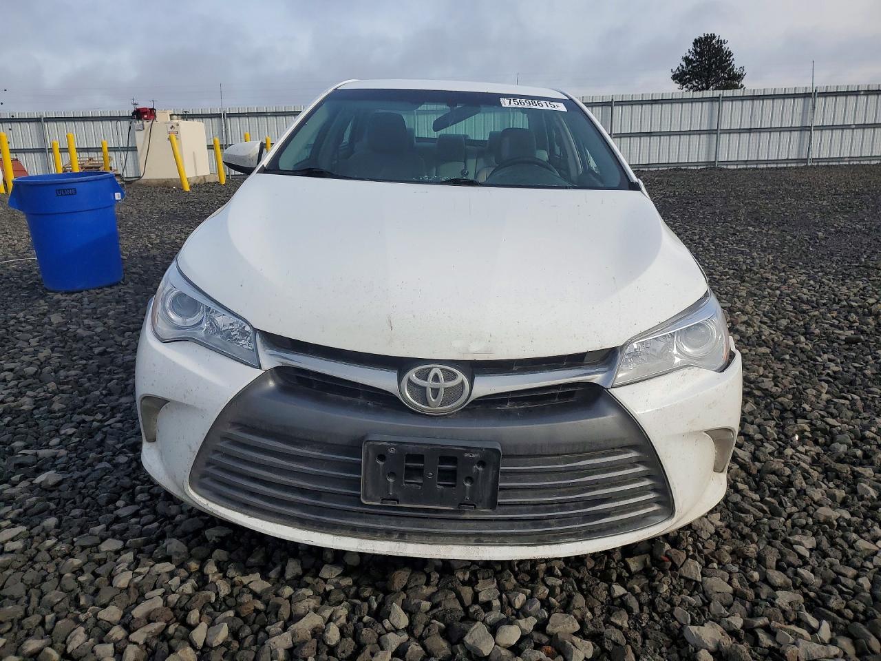 2016 TOYOTA CAMRY