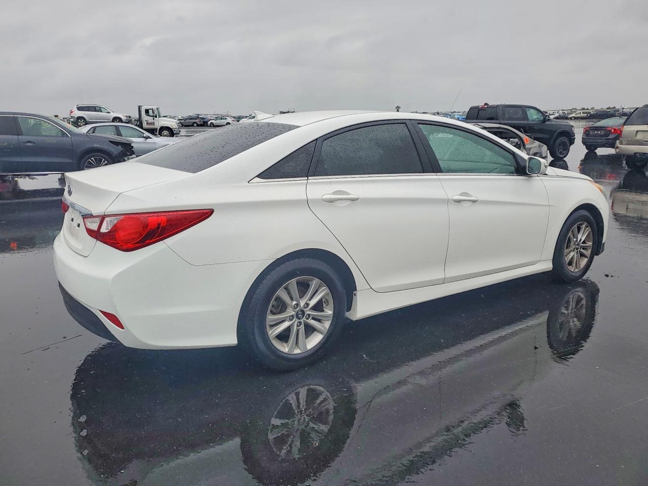 2014 HYUNDAI SONATA