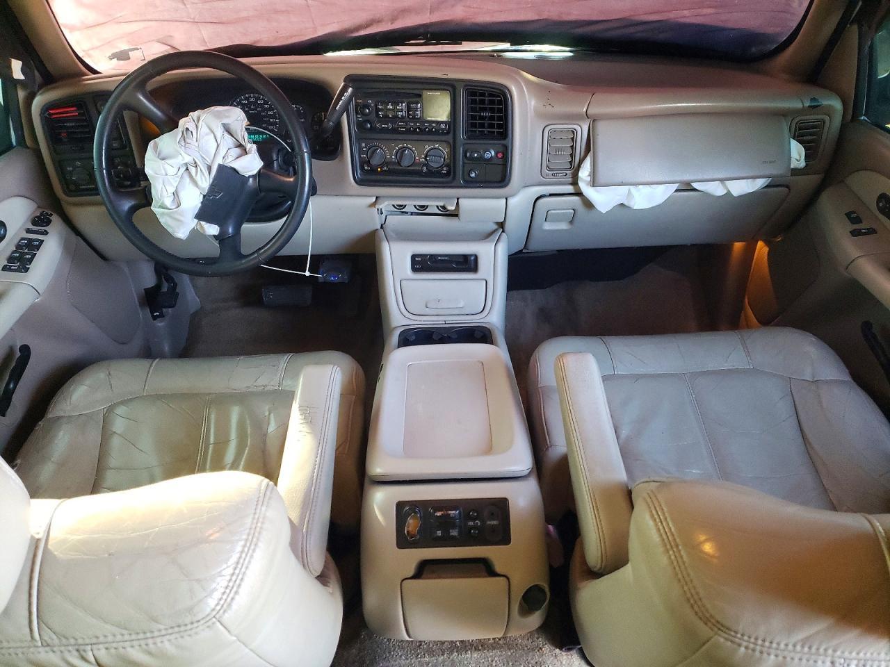 2002 CHEVROLET Tahoe
