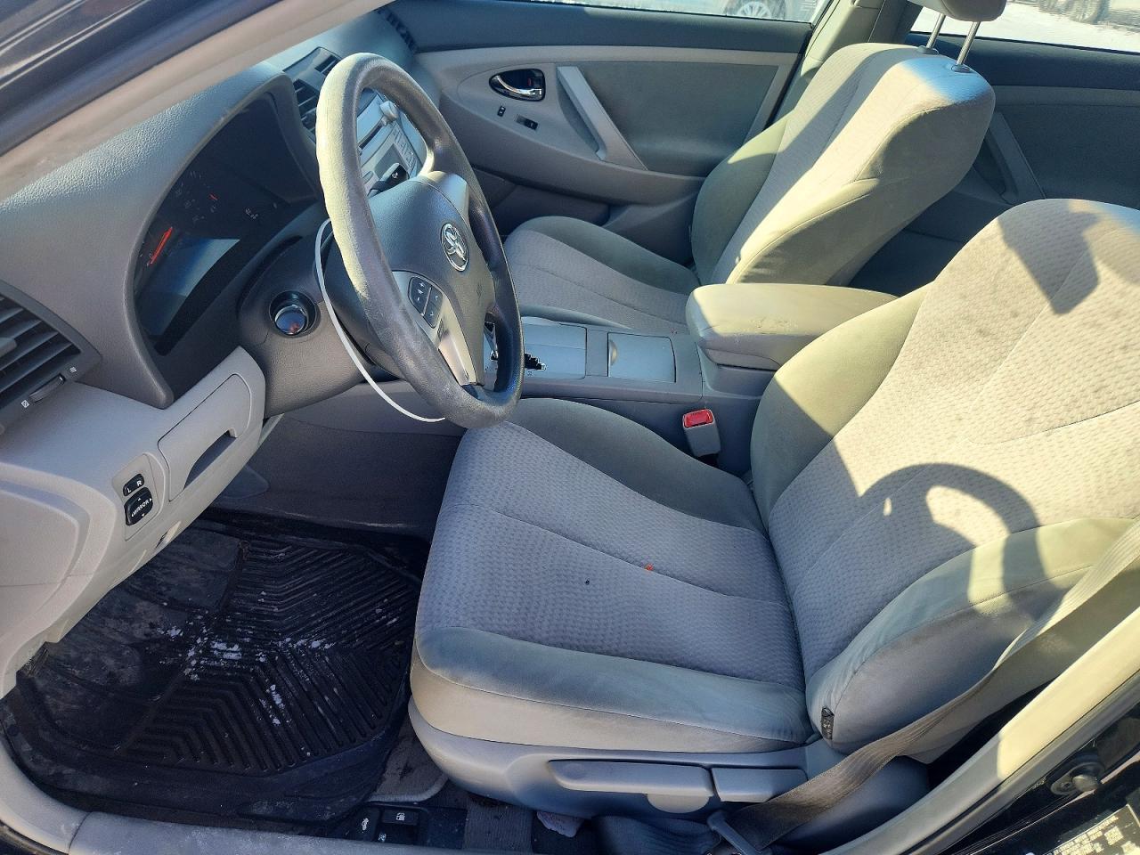 2010 TOYOTA CAMRY