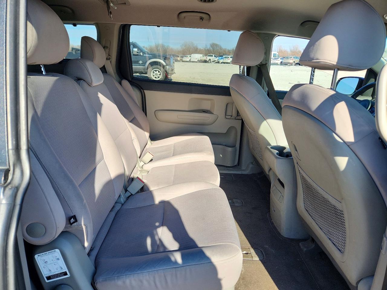 2016 KIA SEDONA