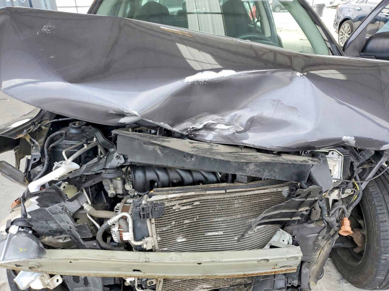2015 NISSAN VERSA