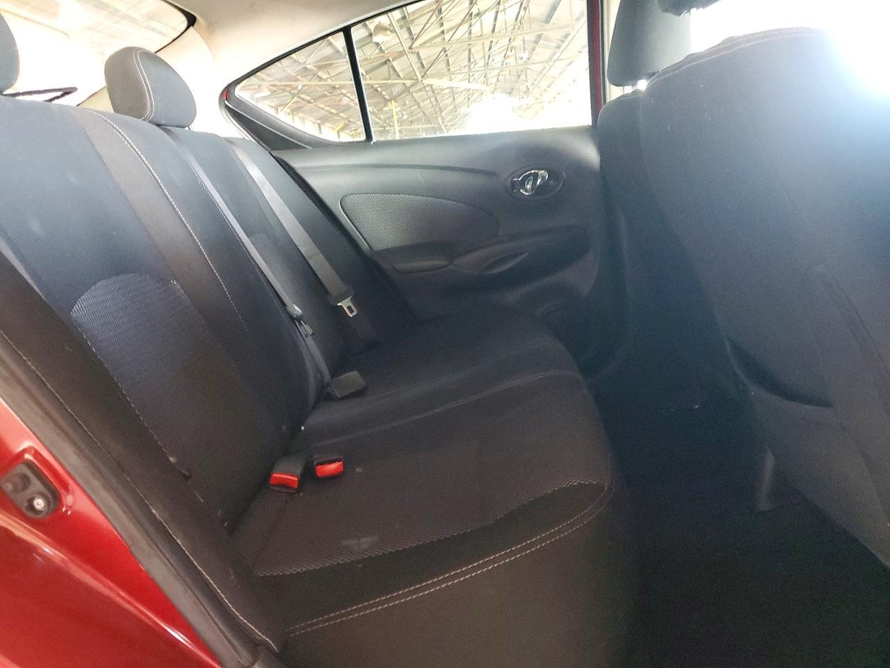 2016 NISSAN VERSA
