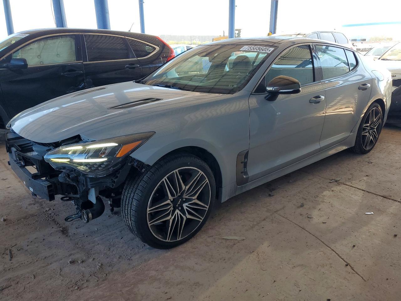 2022 KIA Stinger