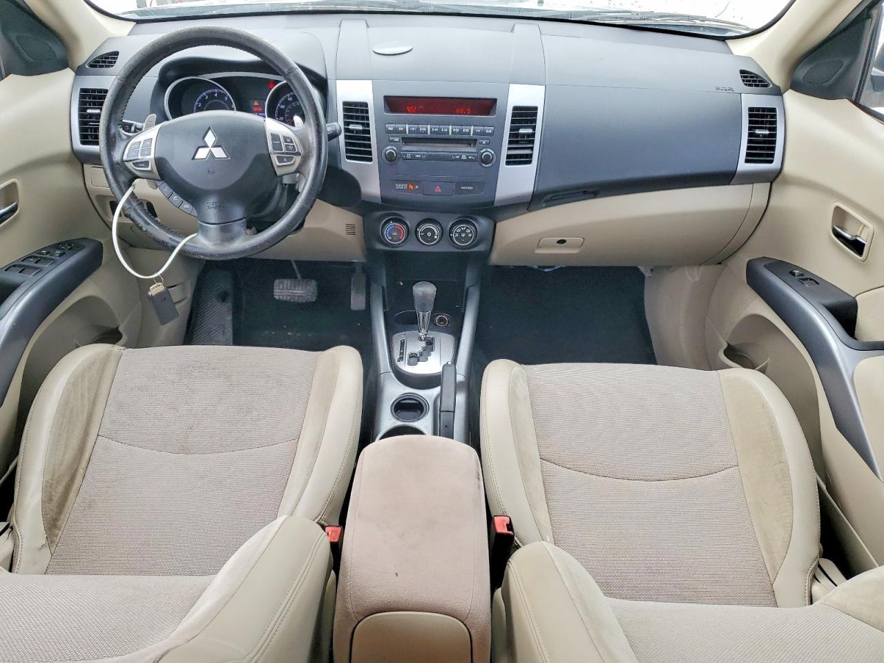 2010 MITSUBISHI outlander