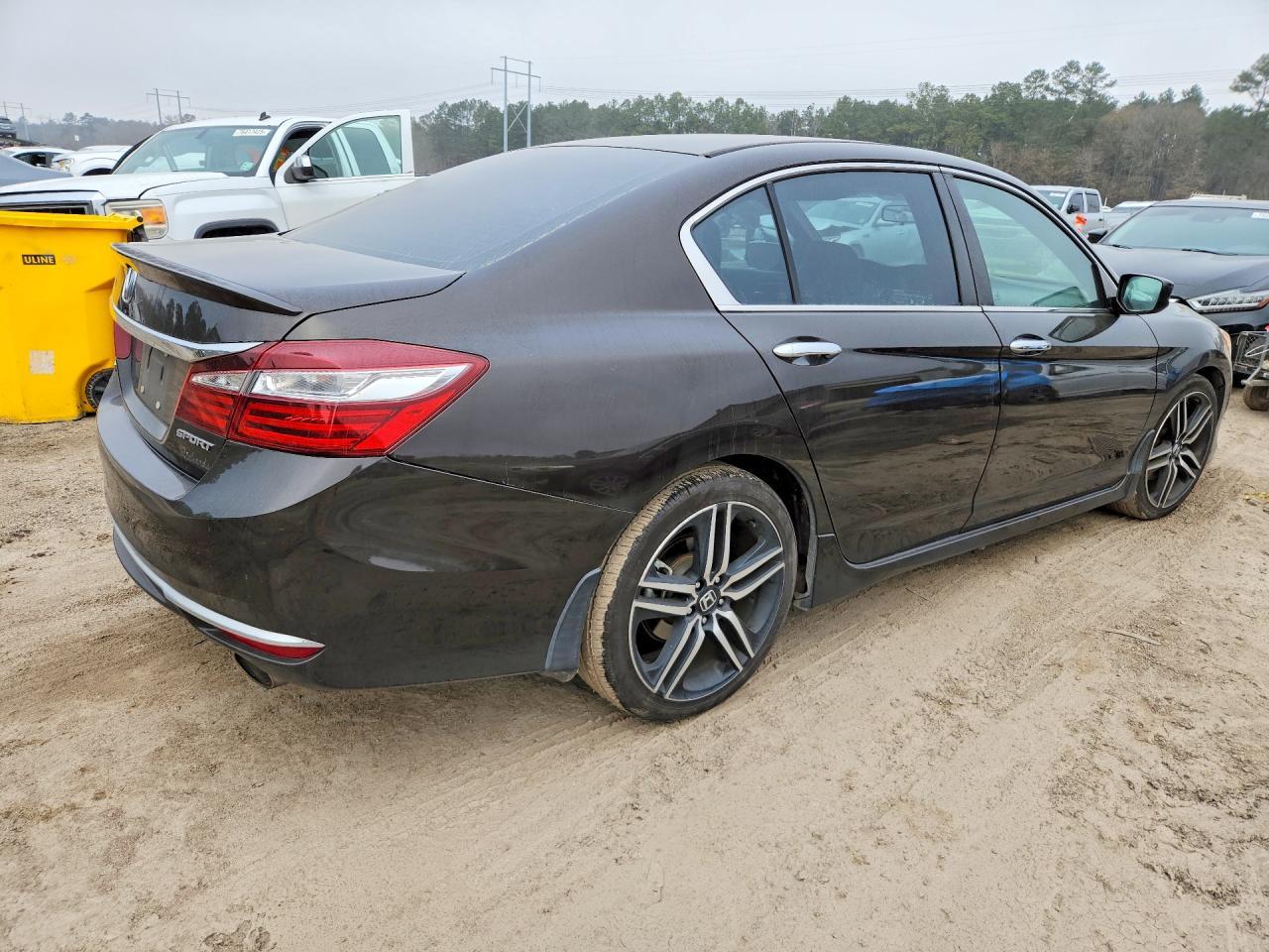 2017 HONDA ACCORD