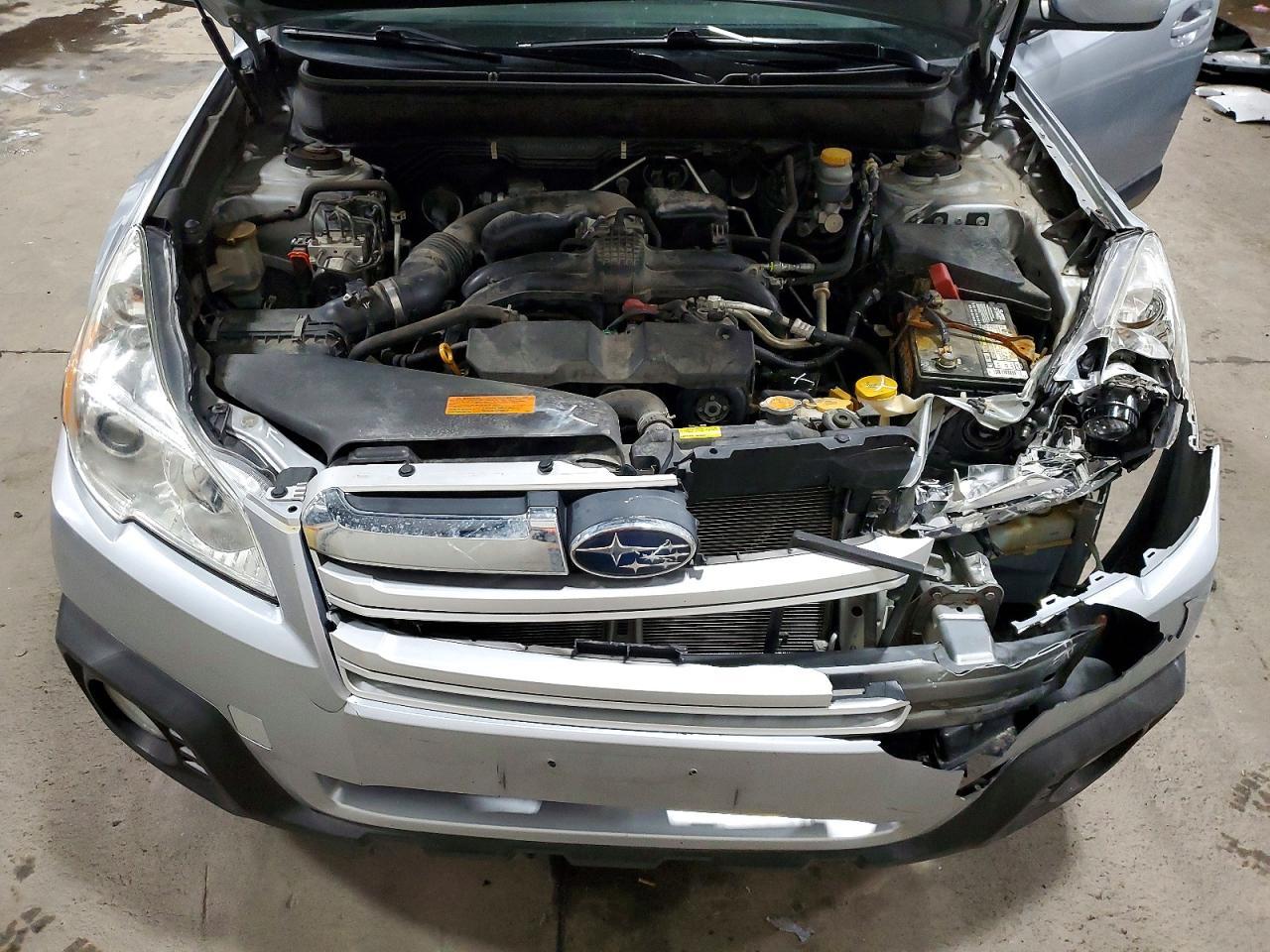 2014 SUBARU Outback