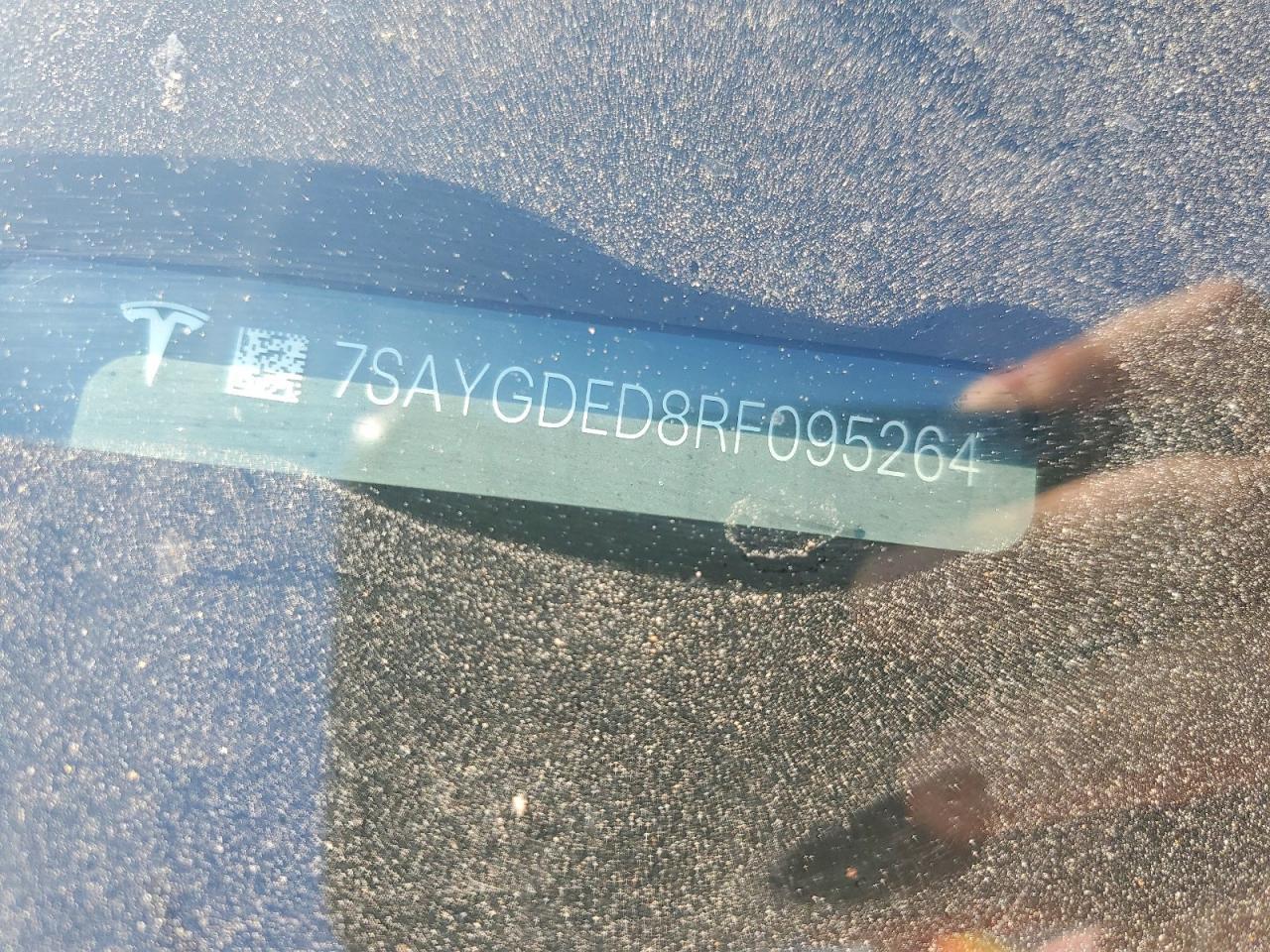2024 TESLA MODEL Y