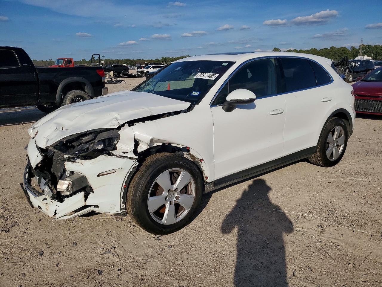 2019 PORSCHE CAYENNE