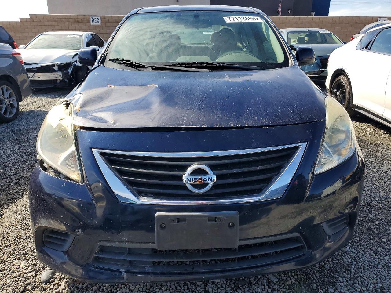 2013 NISSAN VERSA