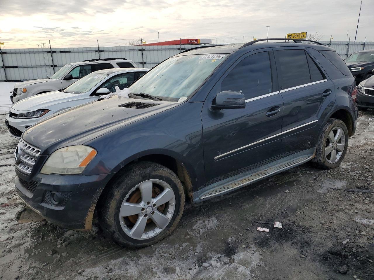 2011 MERCEDES-BENZ ML-Class