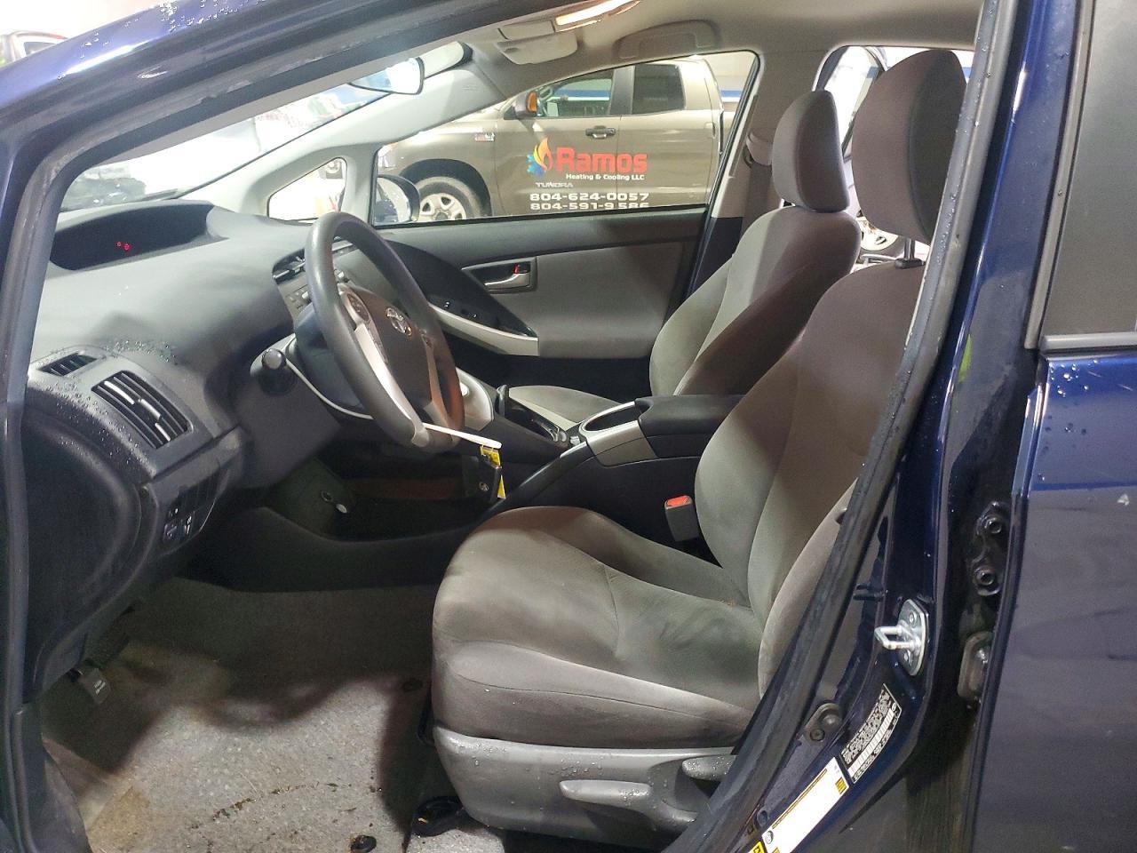 2015 TOYOTA PRIUS