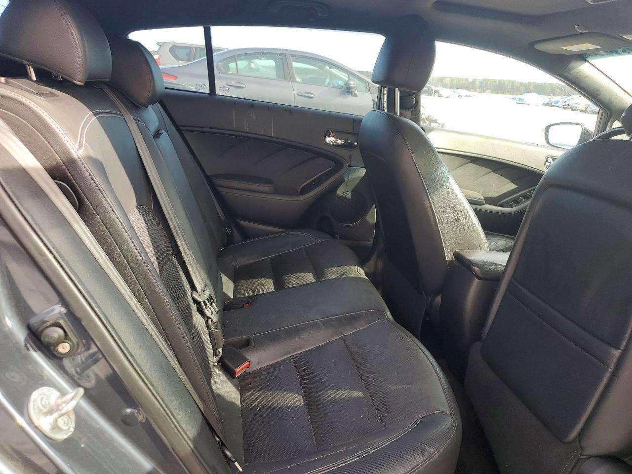 2015 KIA FORTE