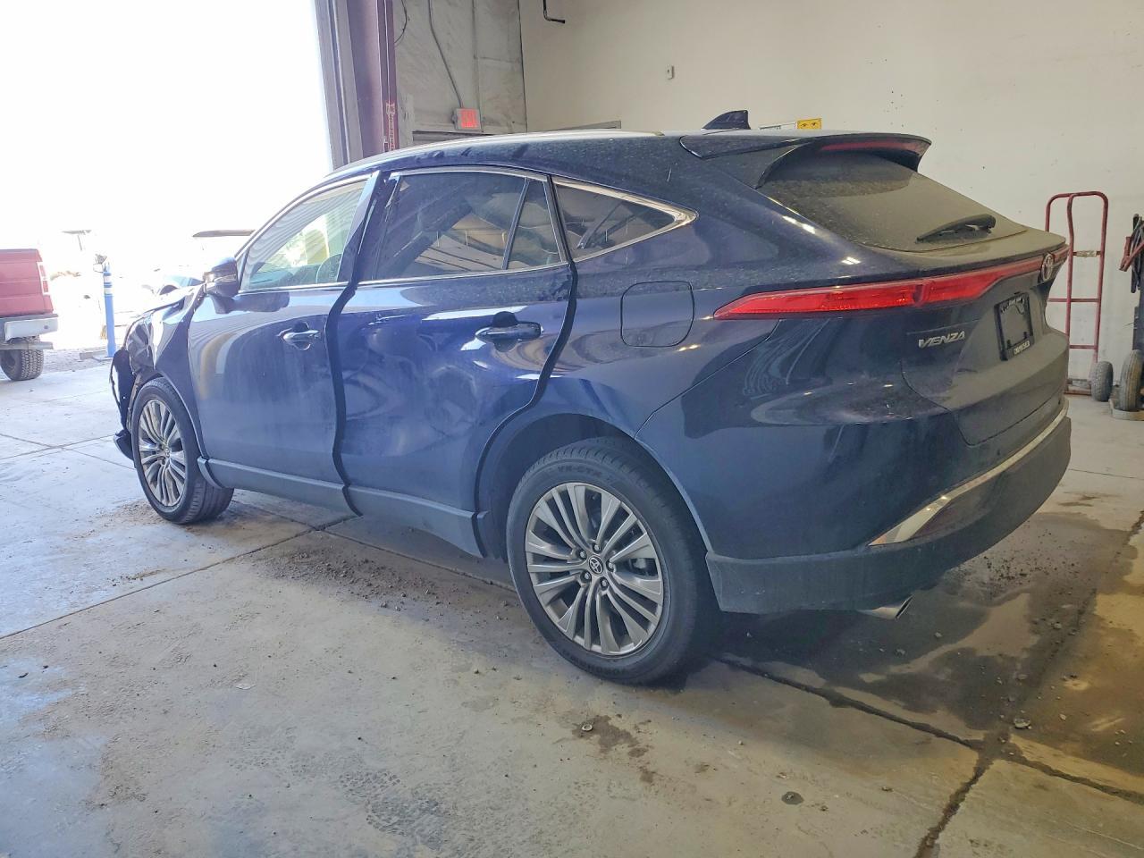 2022 TOYOTA VENZA
