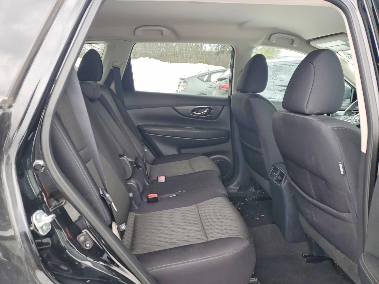 2017 NISSAN ROGUE