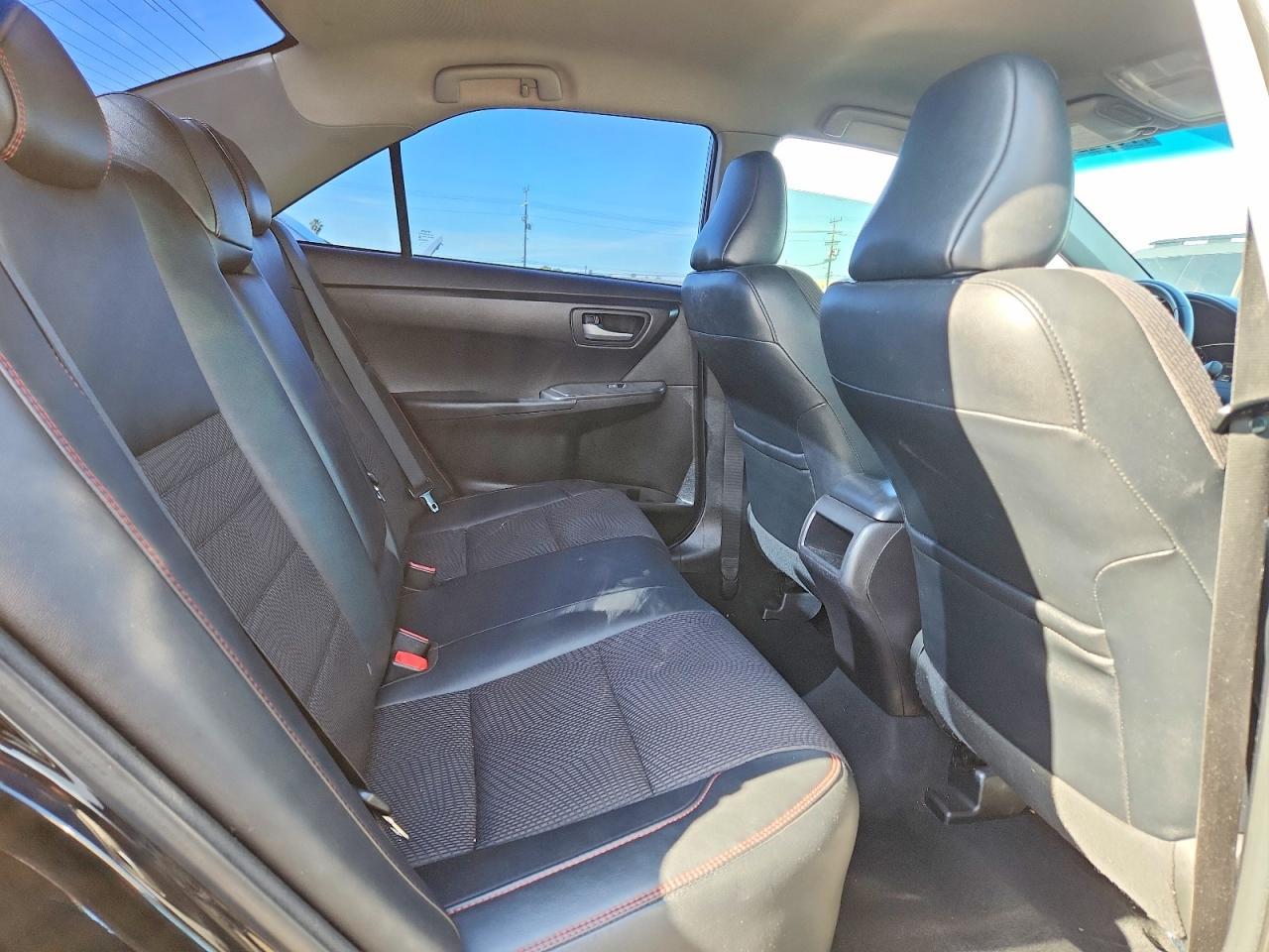 2016 TOYOTA CAMRY