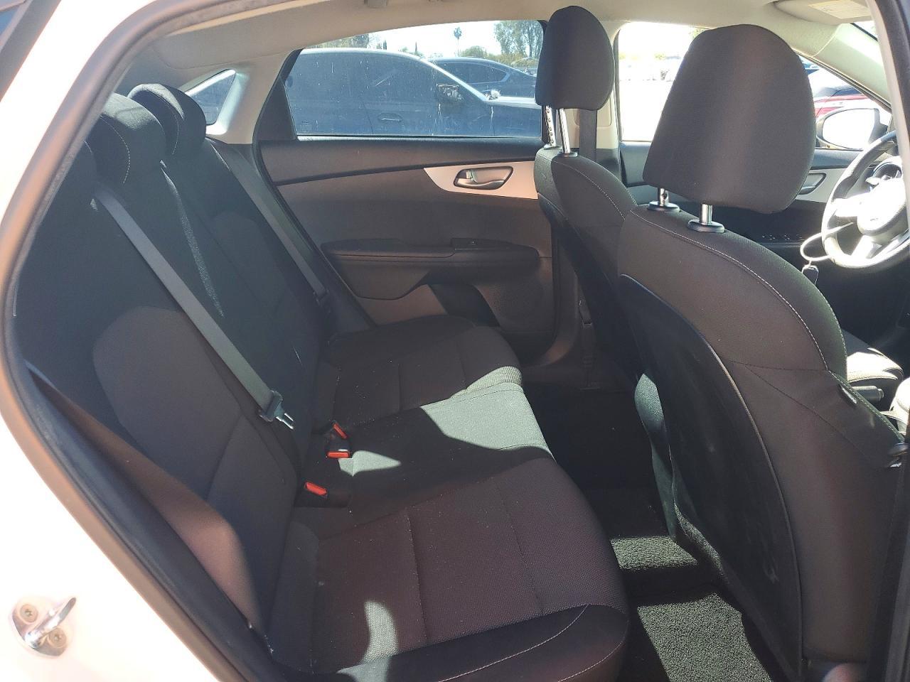 2023 KIA FORTE