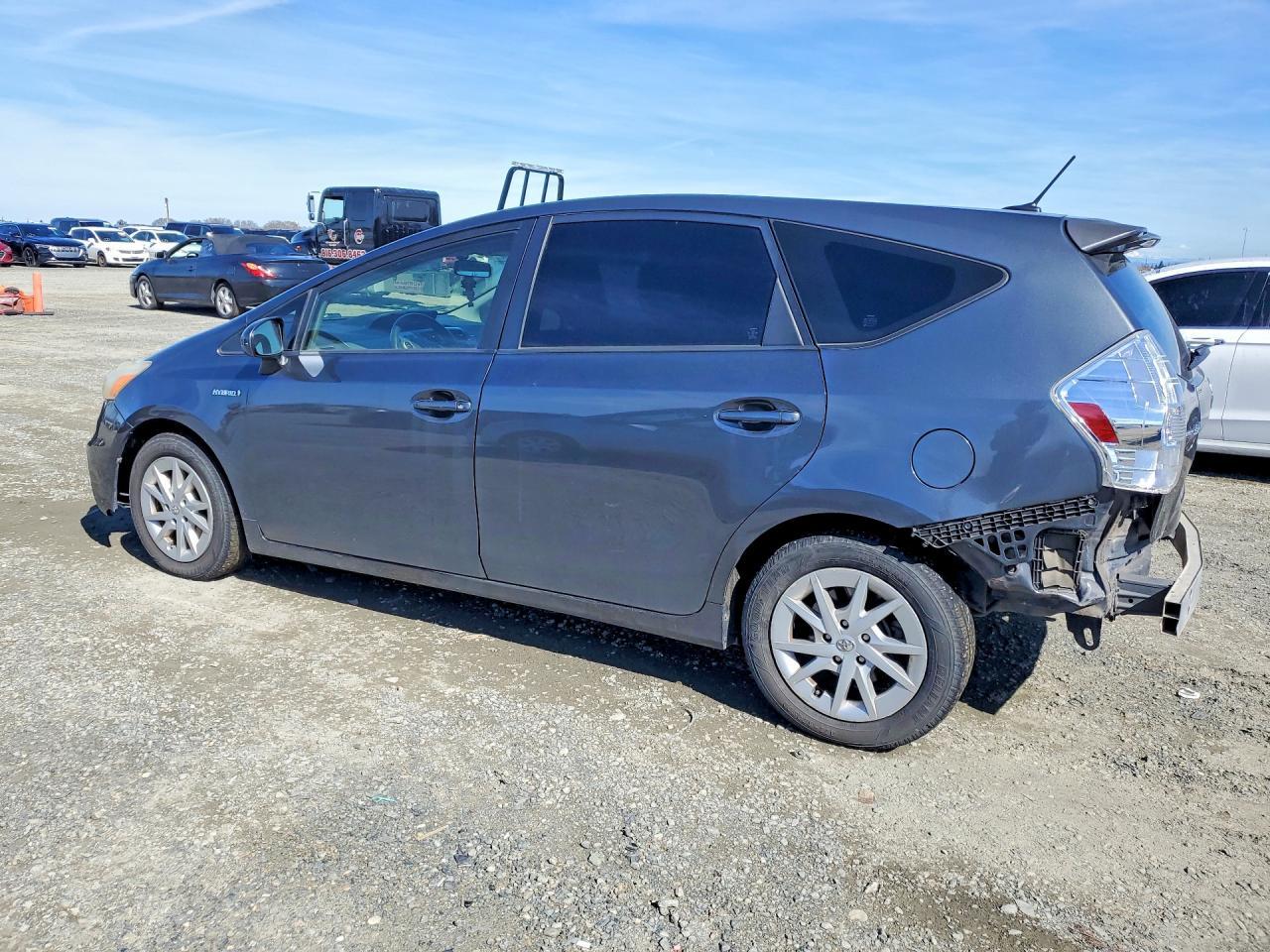 2014 TOYOTA PRIUS V