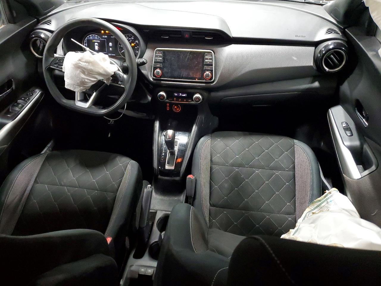 2019 NISSAN KICKS