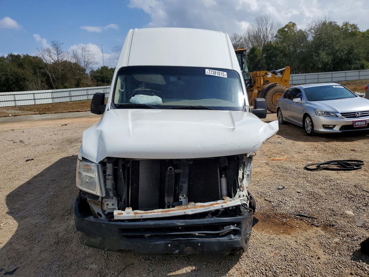 2016 NISSAN NV 2500
