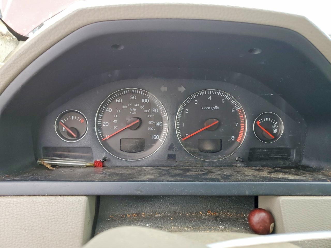 2004 VOLVO XC90