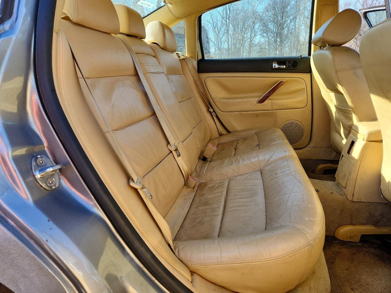 2002 VOLKSWAGEN Passat
