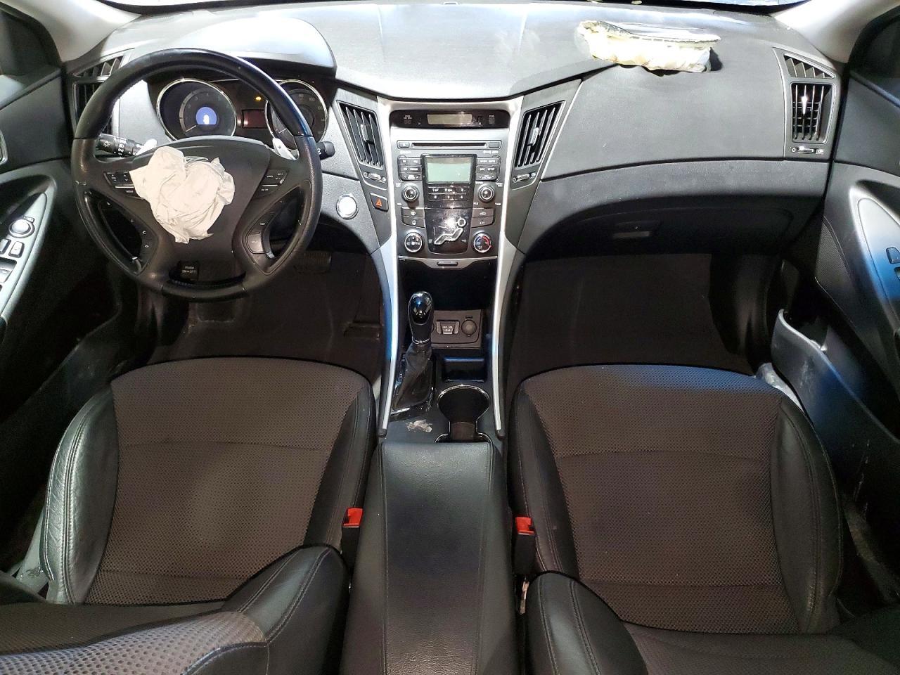 2011 HYUNDAI SONATA