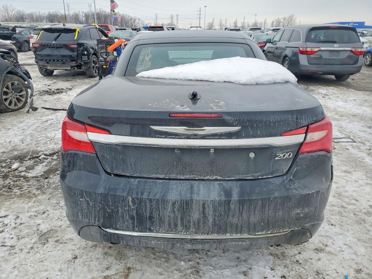 2011 CHRYSLER 200