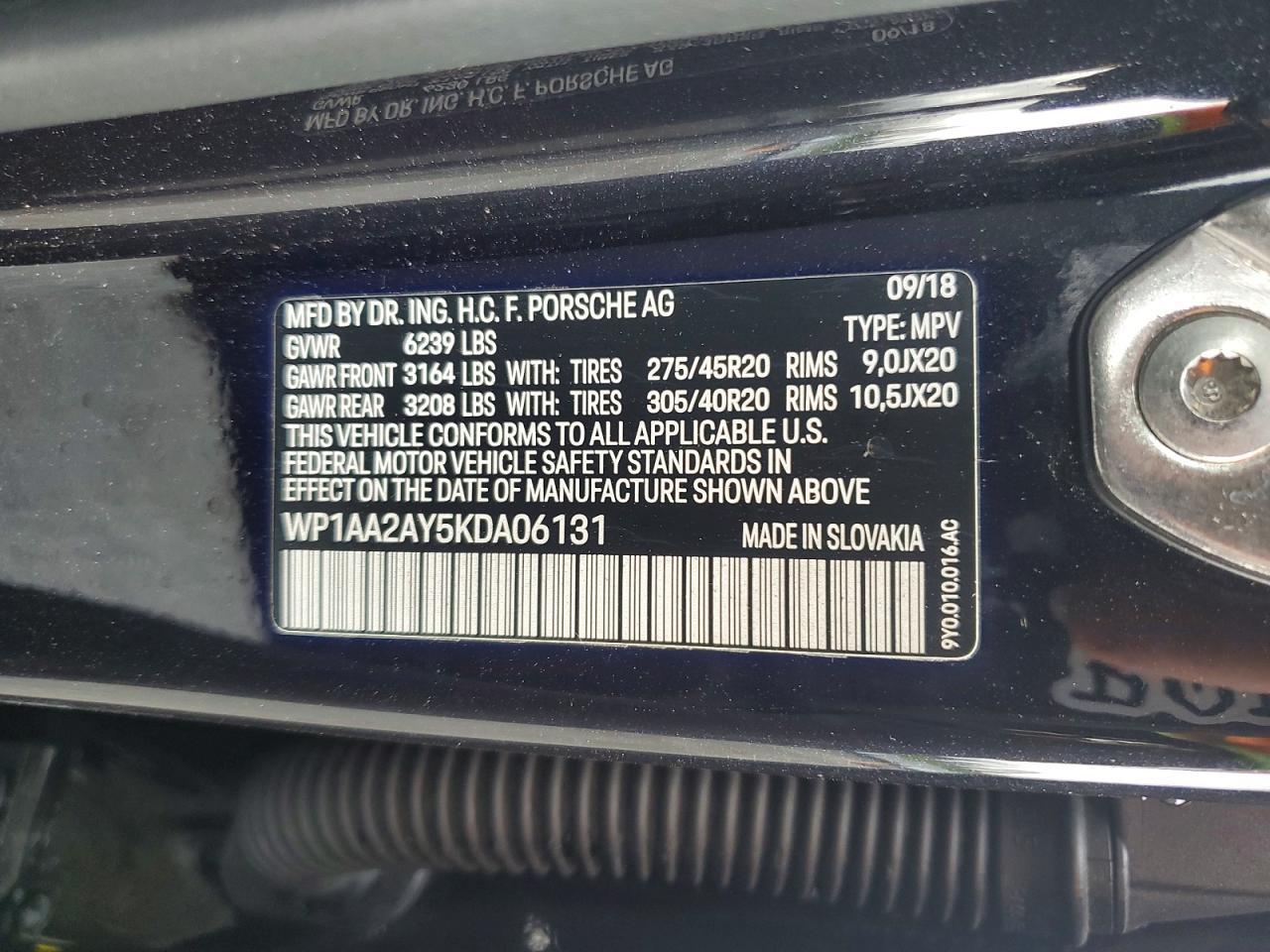 2019 PORSCHE CAYENNE