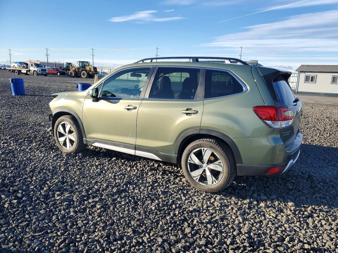 2020 SUBARU FORESTER