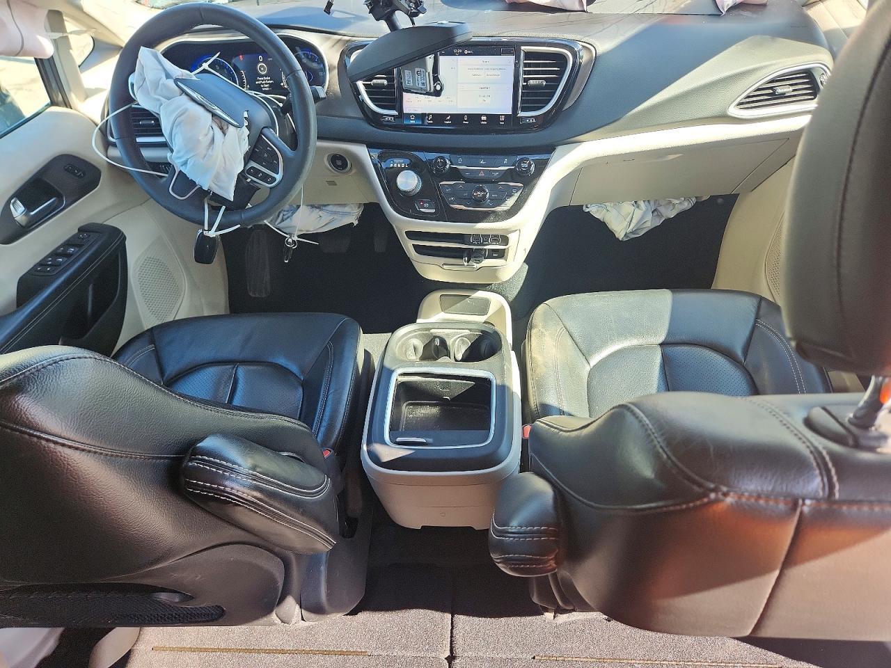 2022 CHRYSLER Pacifica
