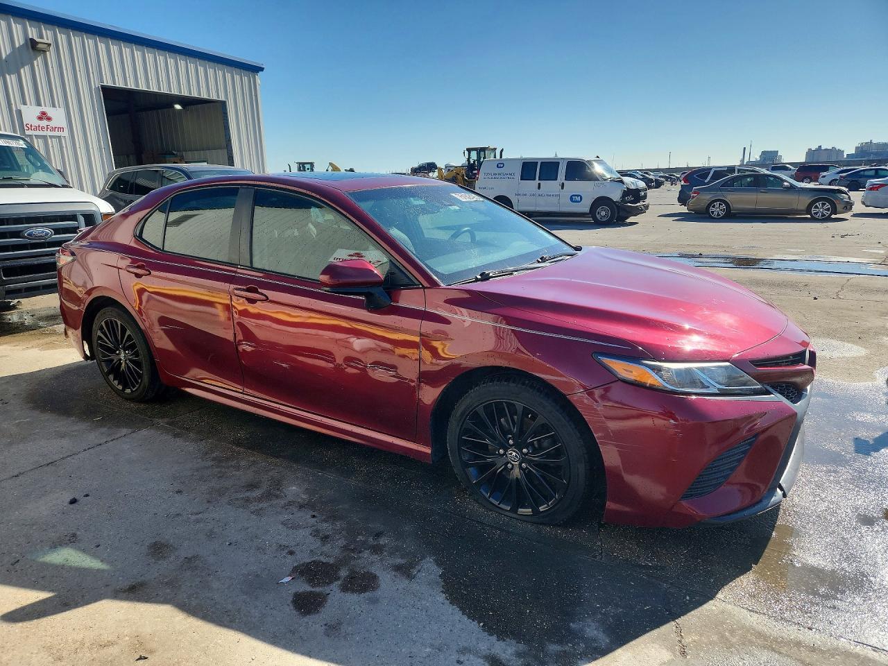 2018 TOYOTA CAMRY