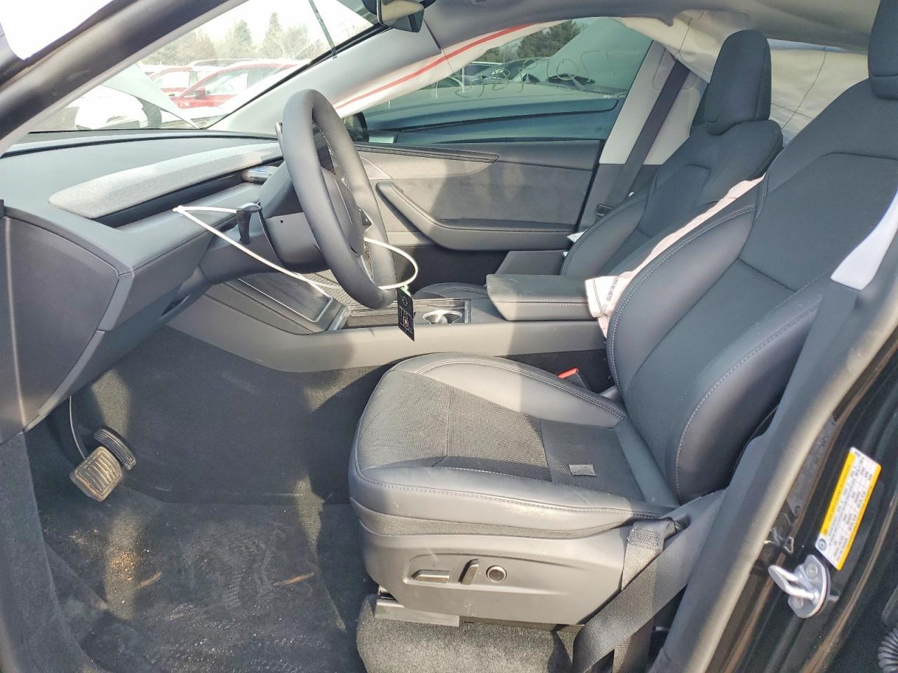 2026 TESLA MODEL Y