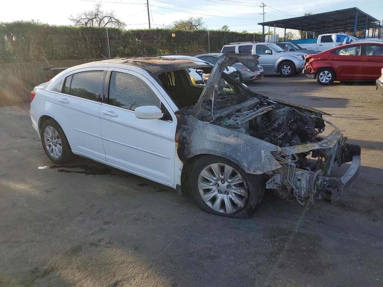 2012 CHRYSLER 200