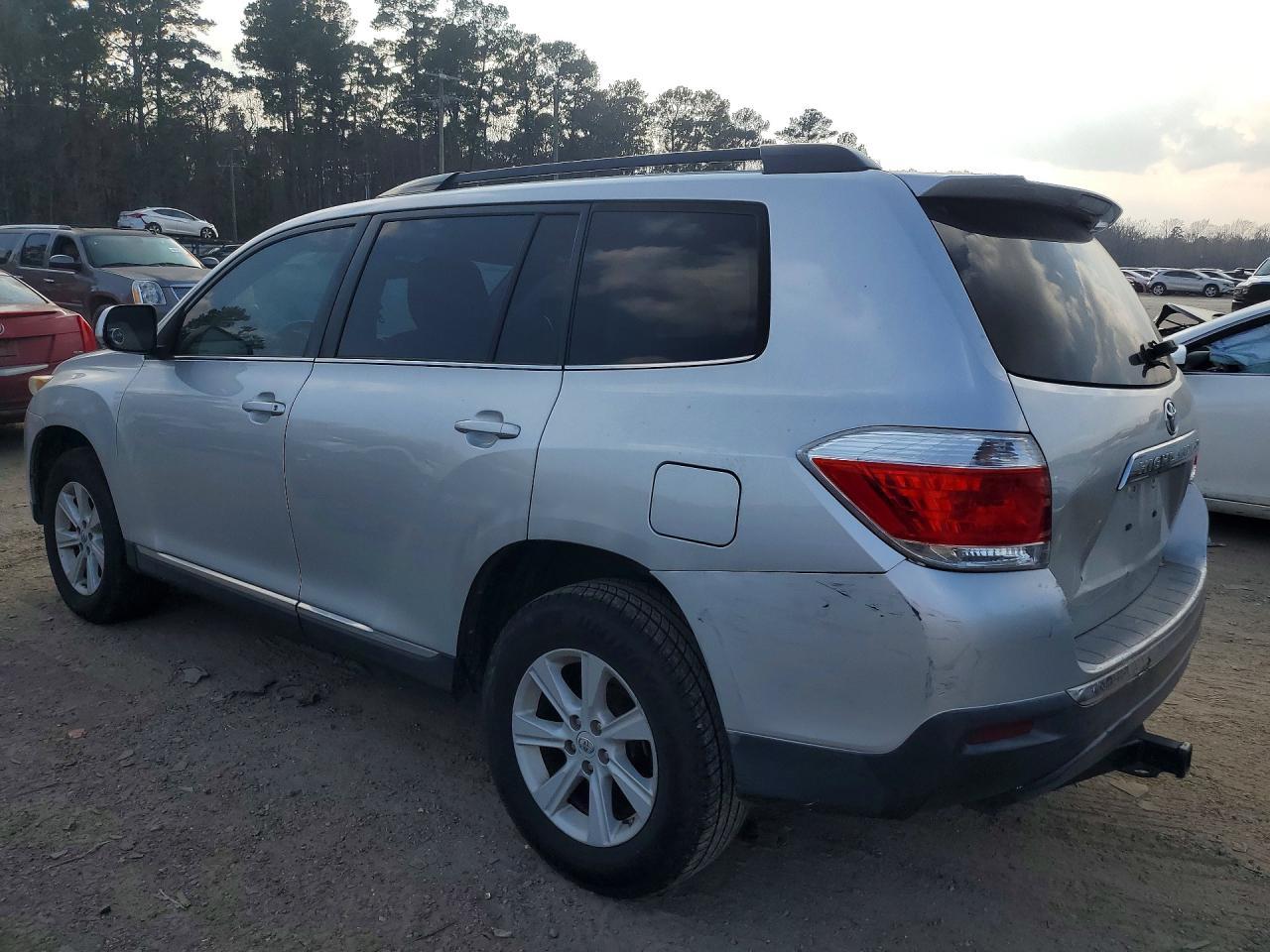 2012 TOYOTA HIGHLANDER