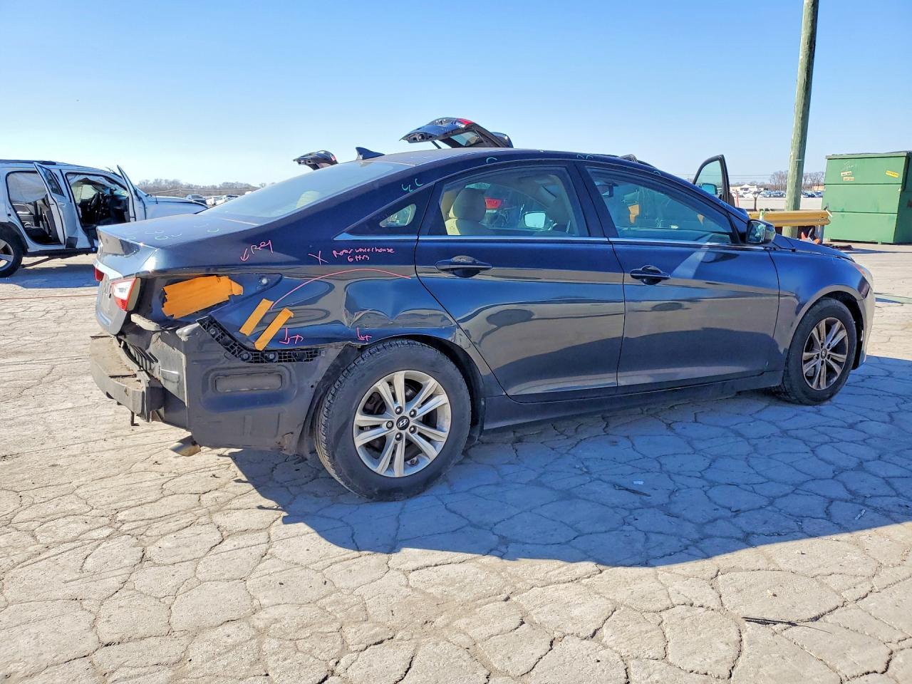 2013 HYUNDAI SONATA
