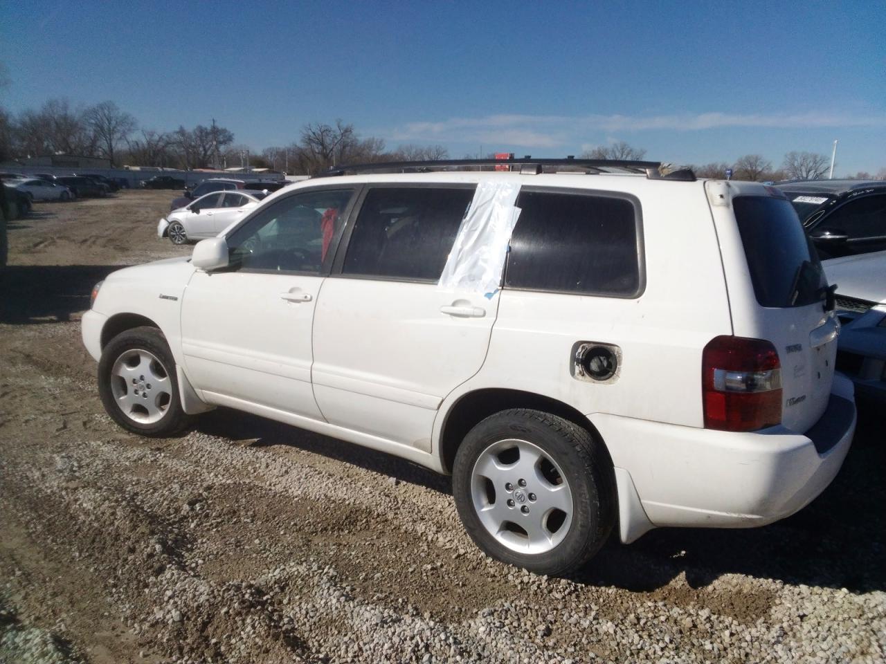 2004 TOYOTA HIGHLANDER