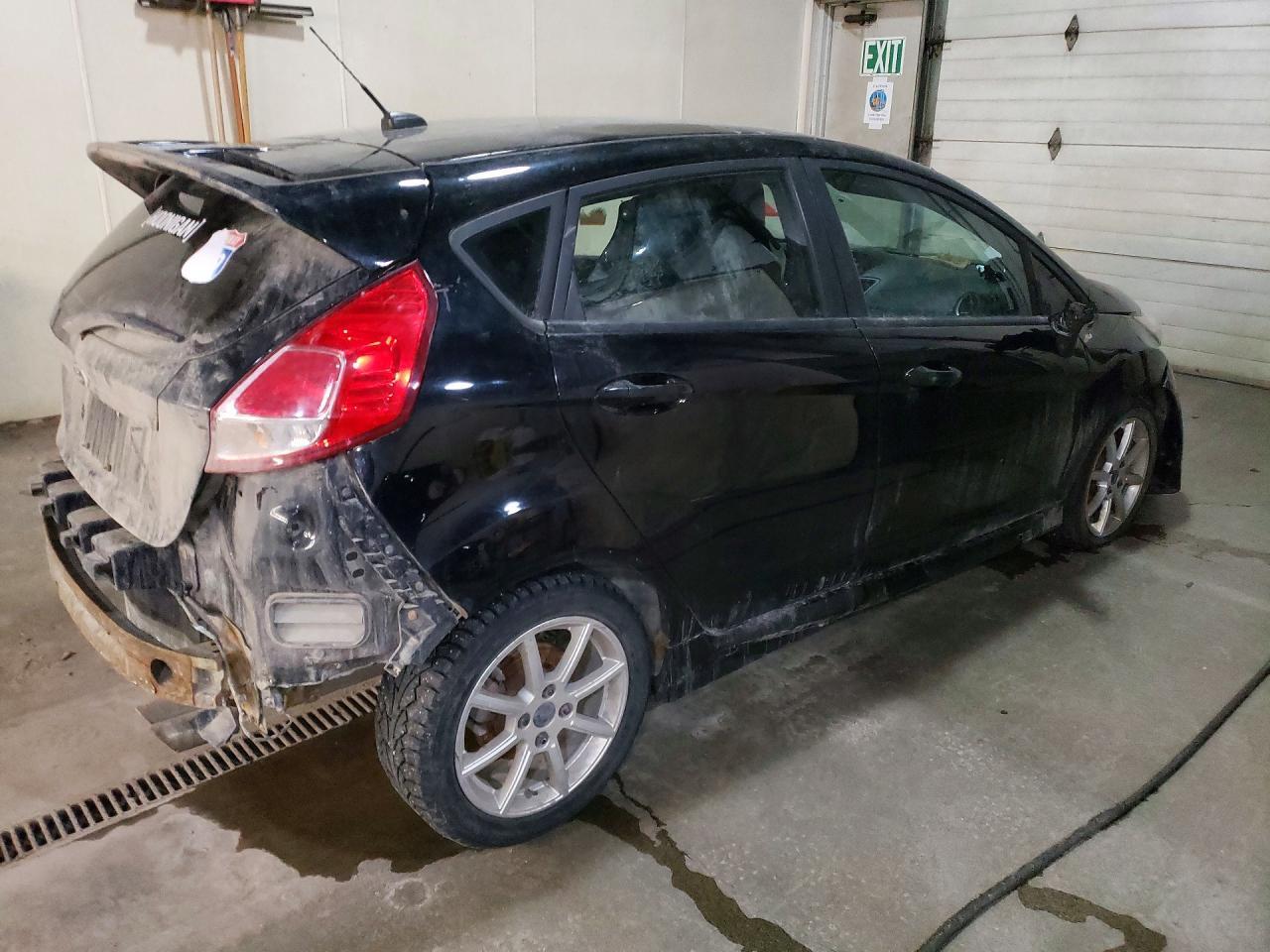 2016 FORD Fiesta