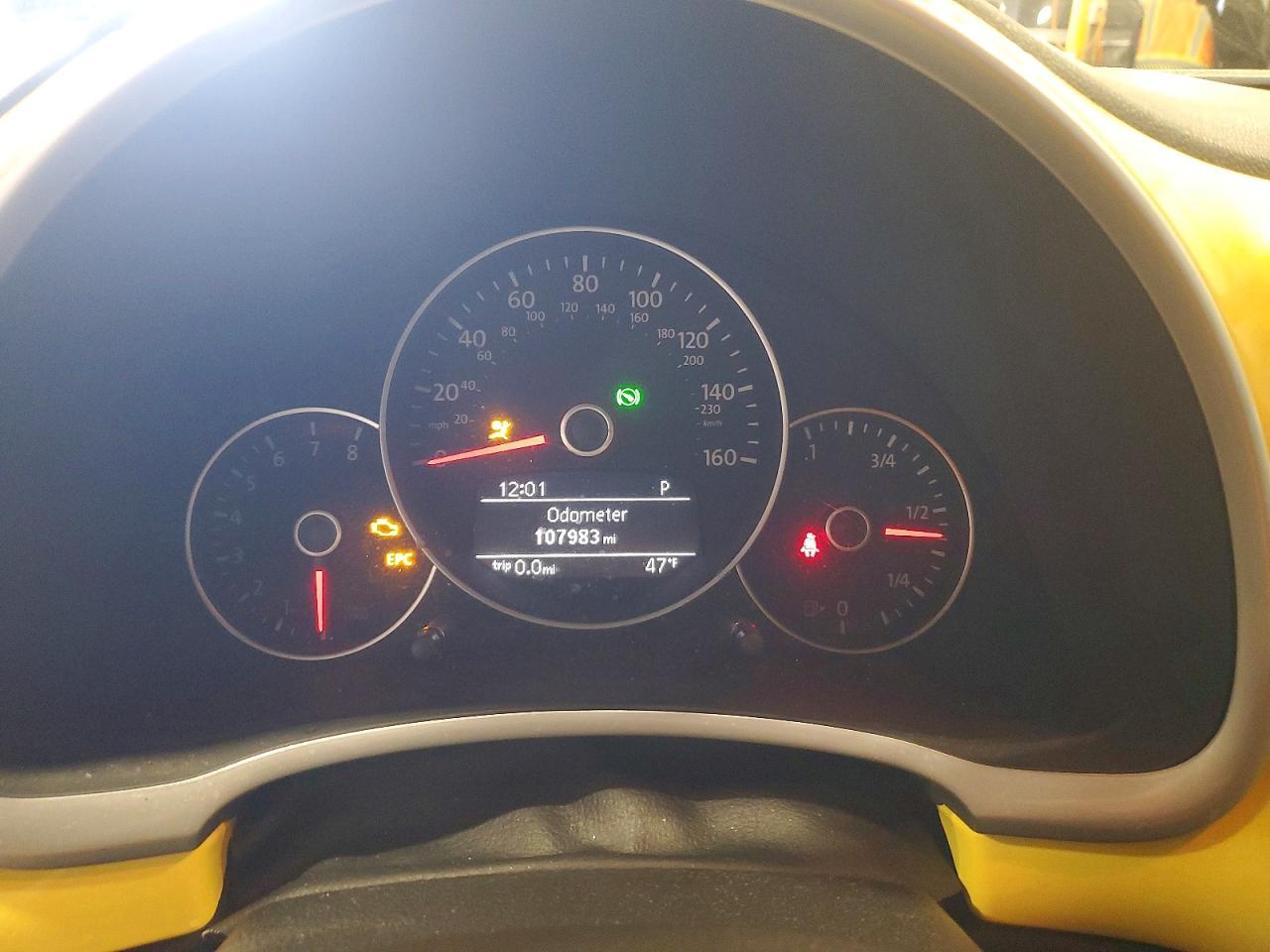 2012 VOLKSWAGEN Beetle